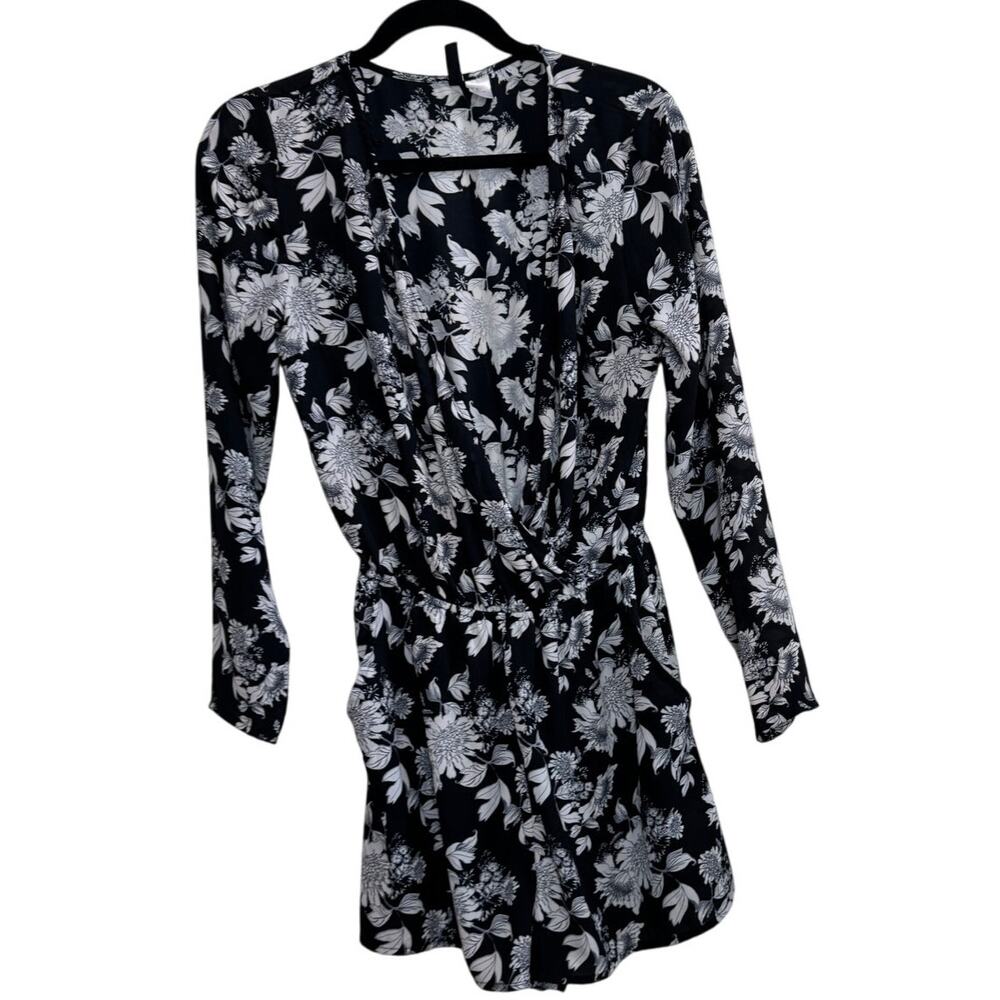 Women's Long Sleeve Black Romper Shorts Pockets Elastic Waist V-Neck Floral 10